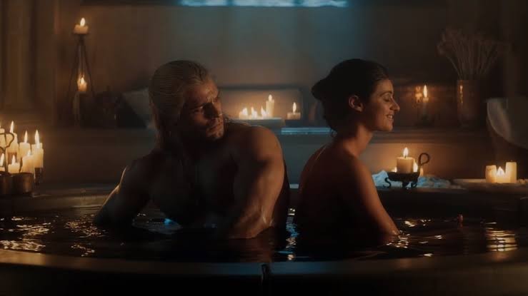 Anya Chalotra and Henry Cavill's bath scene in The Wither Season 1