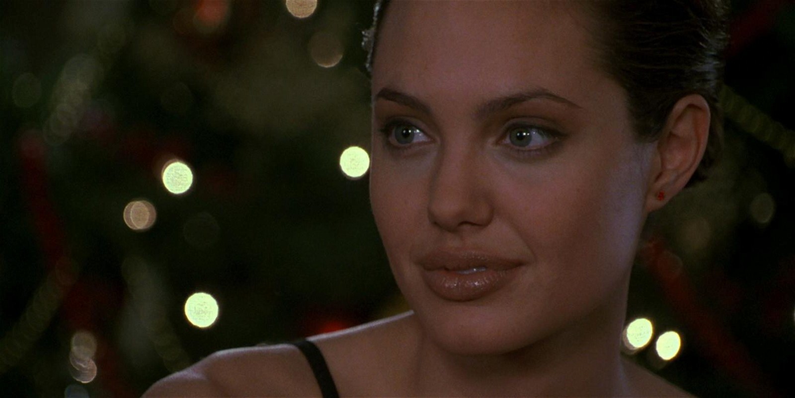 Angelina Jolie in The Bone Collector