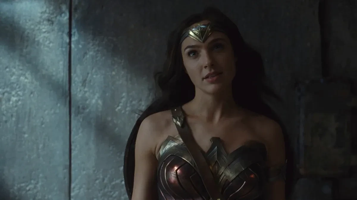 Wonder Woman's smirk was improvised by Gadot