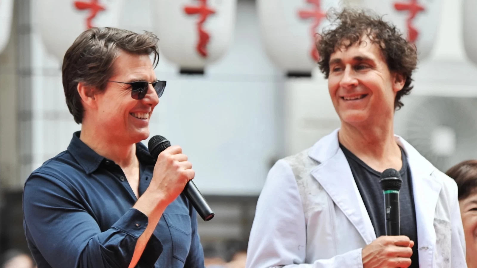 Doug Liman and Tom Cruise