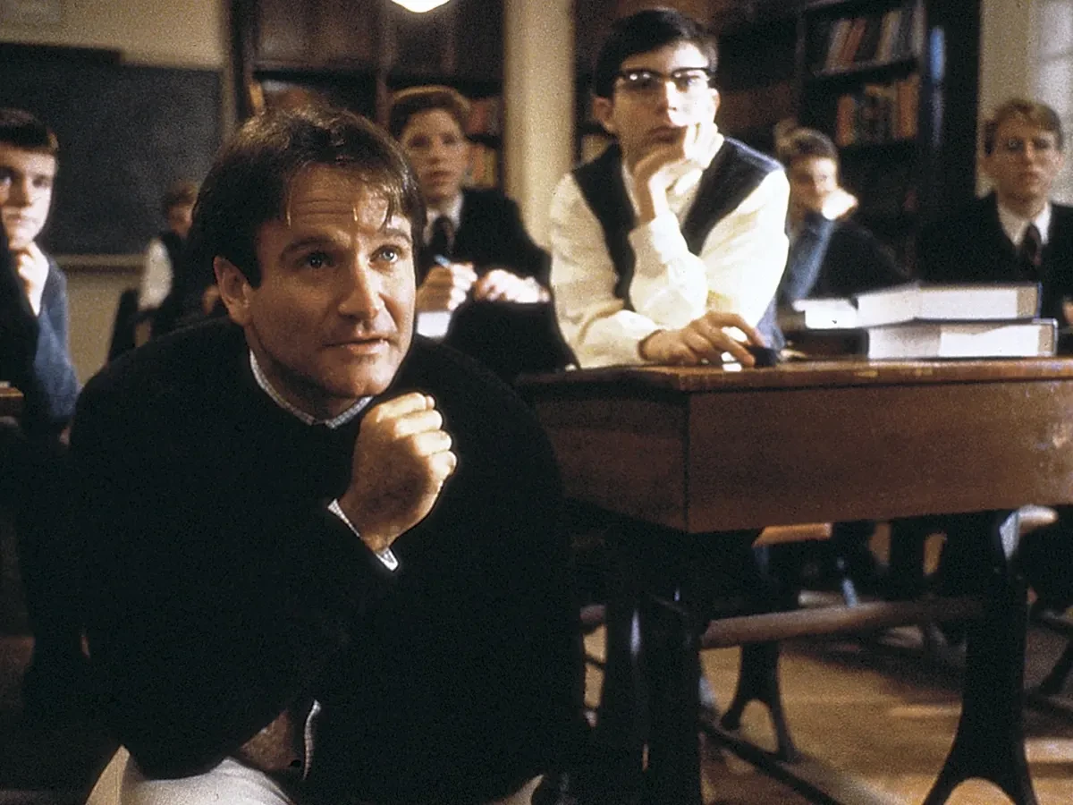 Robin Williams in Dead Poets Society (1989).