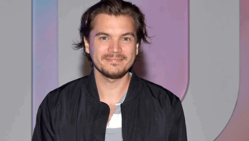 Emile Hirsch at an event