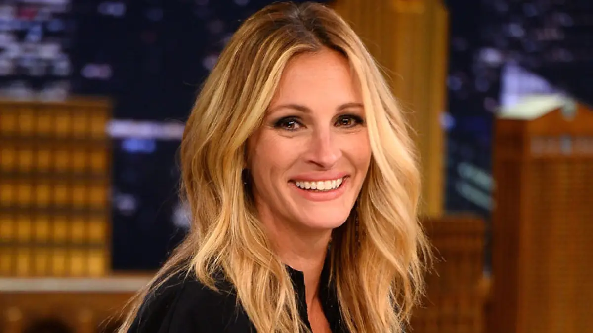 Julia Roberts almost got cast as Cruise's ex-girlfriend