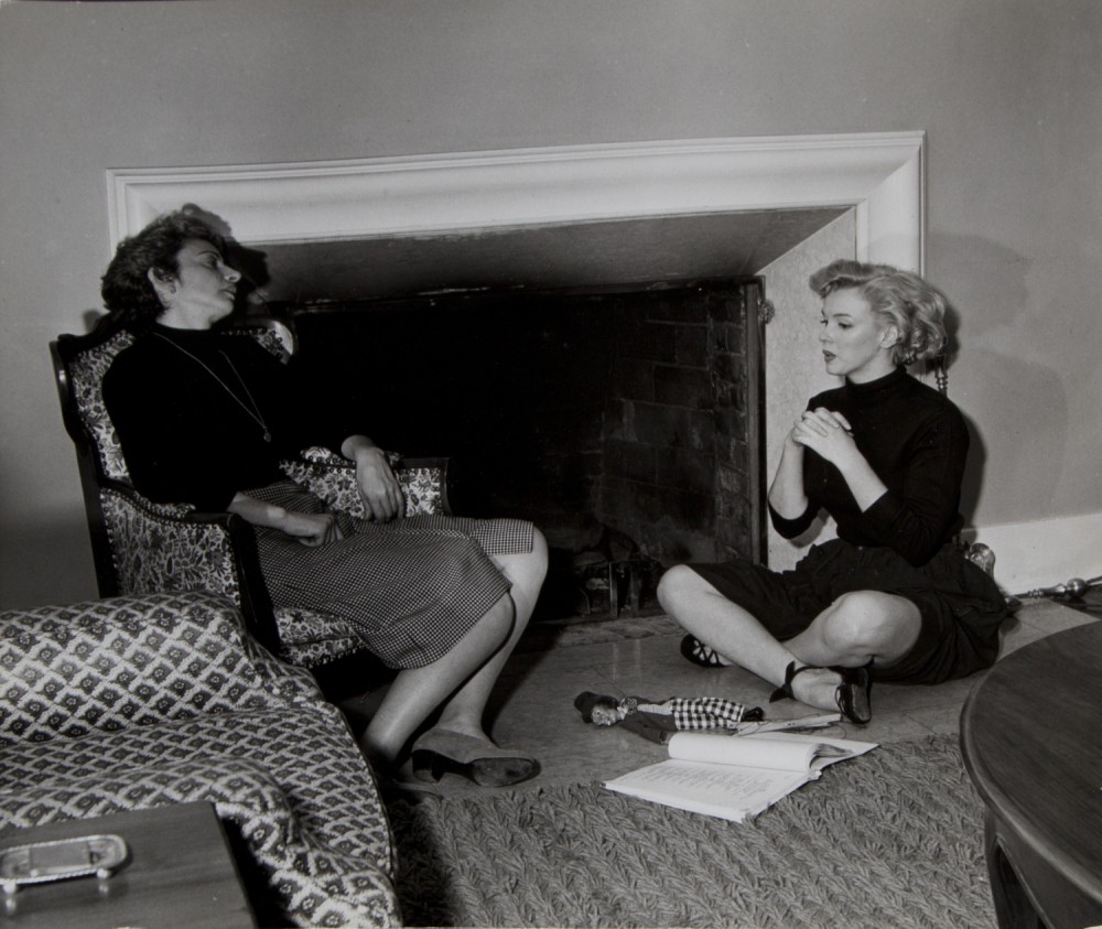 Marilyn Monroe practicing with her acting teacher Natasha Lytess