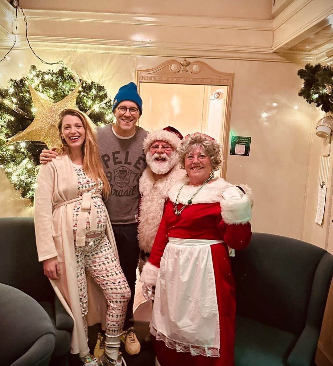 Ryan Reynolds and Blake Lively Celebrate Christmas