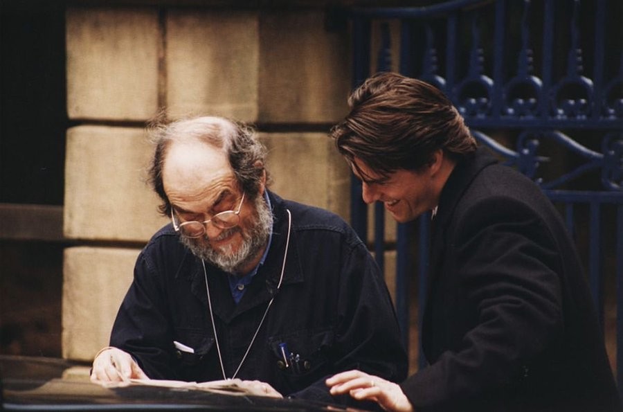 Stanley Kubrick and Tom Cruise on the sets of Eyes Wide Shut (1999)