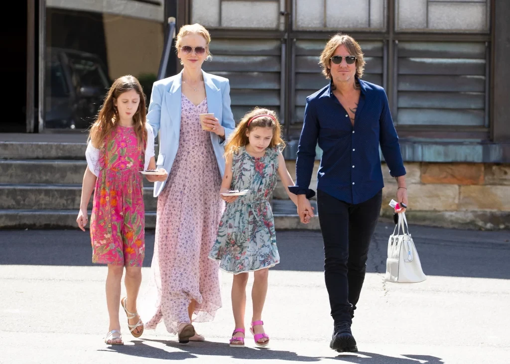 Nicole Kidman and Keith Urban with their kids