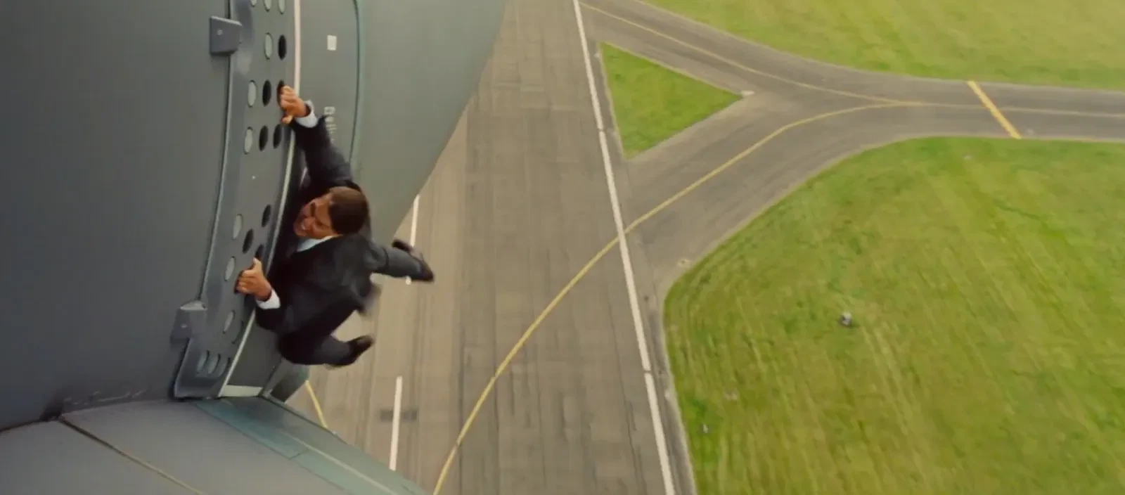 Tom Cruise in Mission: Impossible - Rogue Nation