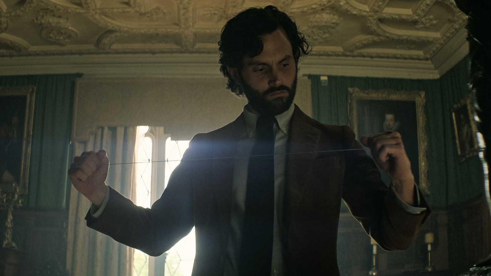 Penn Badgley plays Joe Goldberg in You