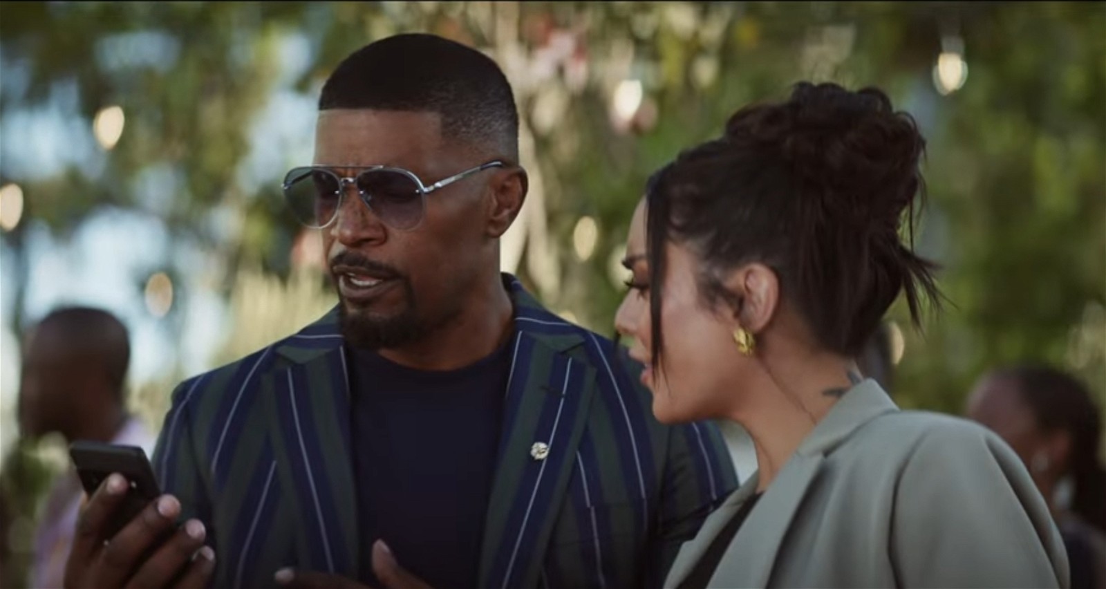 Jamie Foxx in a commercial for BetMGM with Vanessa Hudgens 