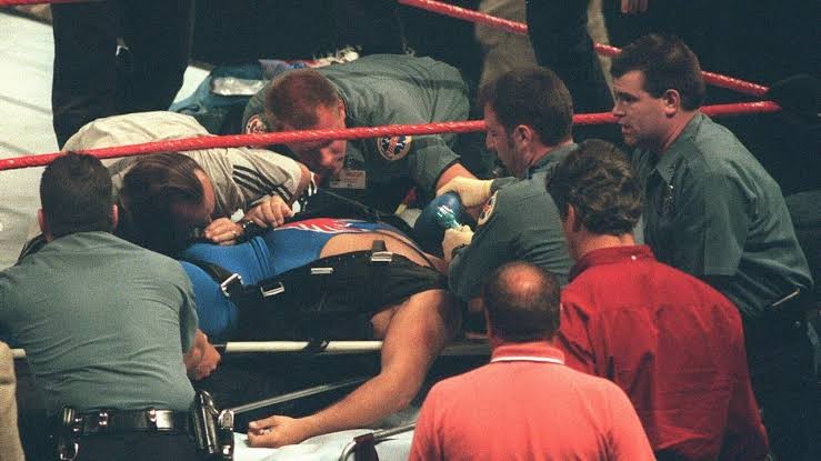 Medical team rushed to Owen Hart 