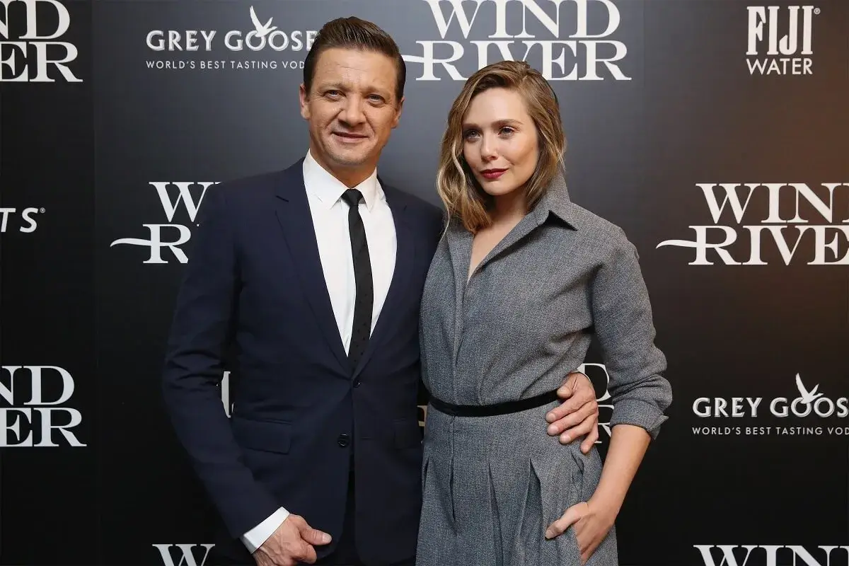 Jeremy Renner and Elizabeth Olsen