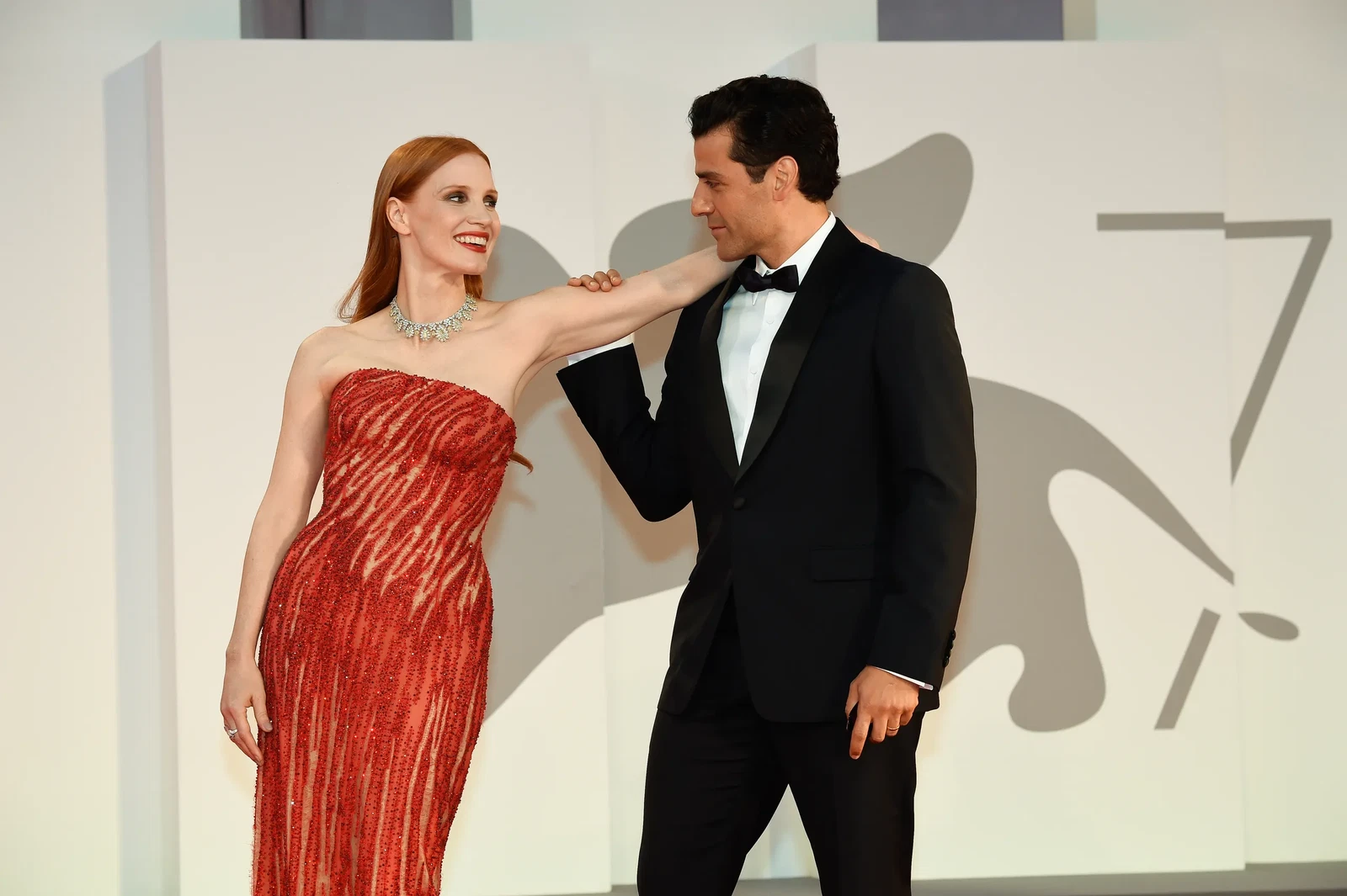 Jessica Chastain and Oscar Isaac