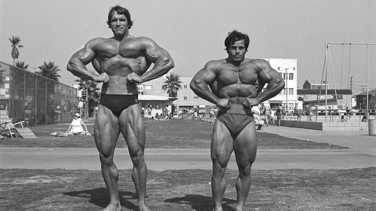 Schwarzenegger v Columbu height comparison