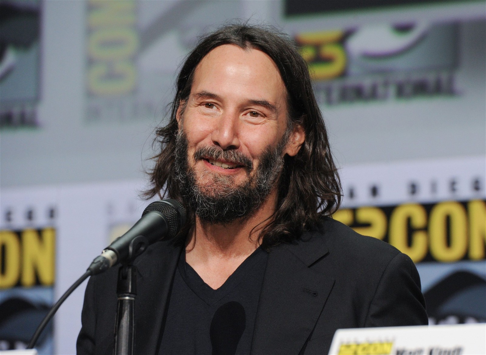 Chad Stahelski's “Ridiculous” John Wick Plot Proves Keanu Reeves' Anti-Hero  Deserves His Own Place in 'Looney Tunes' - FandomWire