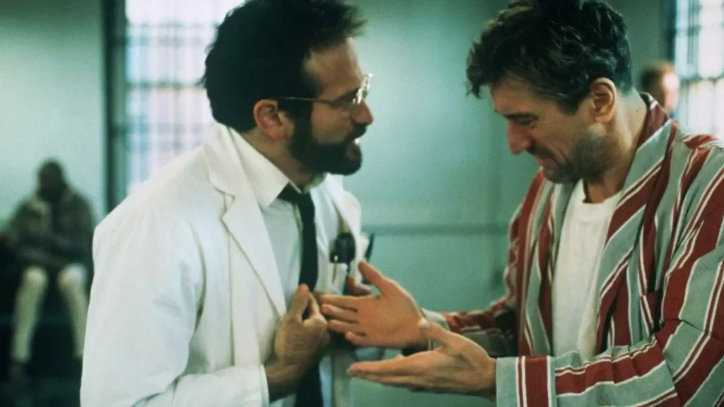 Robin Williams and Robert De Niro in a still from the movie