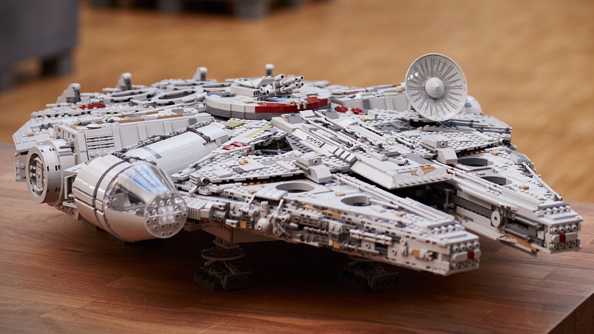 Star Wars Millennium Falcon Lego Set