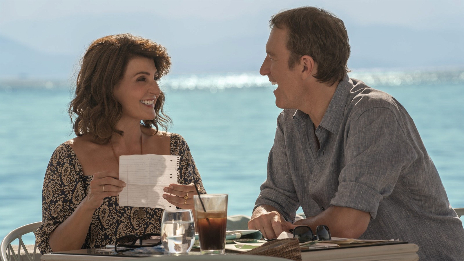 (L to R) Nia Vardalos stars as "Toula" and John Corbett stars as "Ian" in writer/director Nia Vardalos' MY BIG FAT GREEK WEDDING 3, a Focus Features release. Courtesy of Yannis Drakoulidis / Focus Features