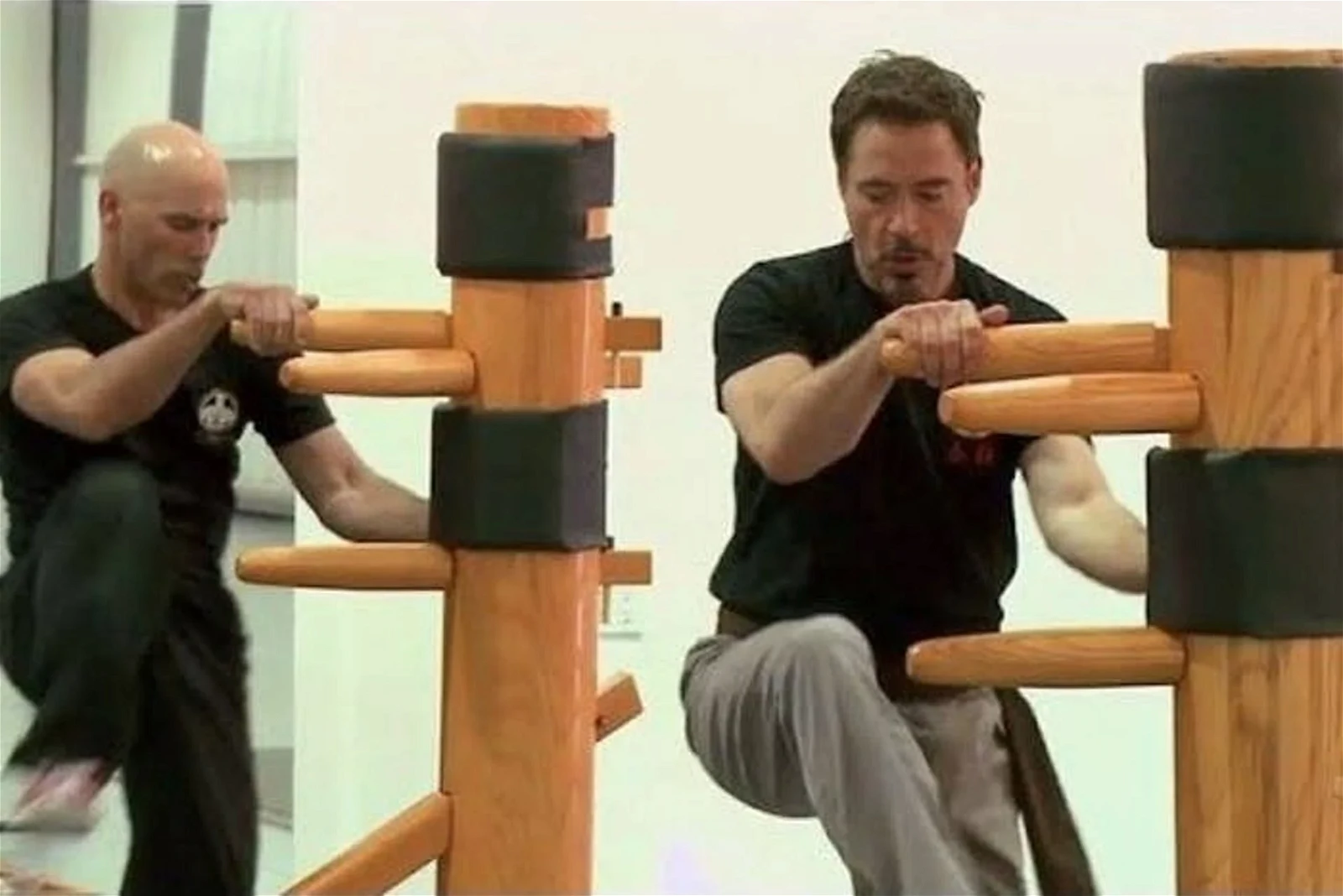 RDJ practicing the Wing Chun technique