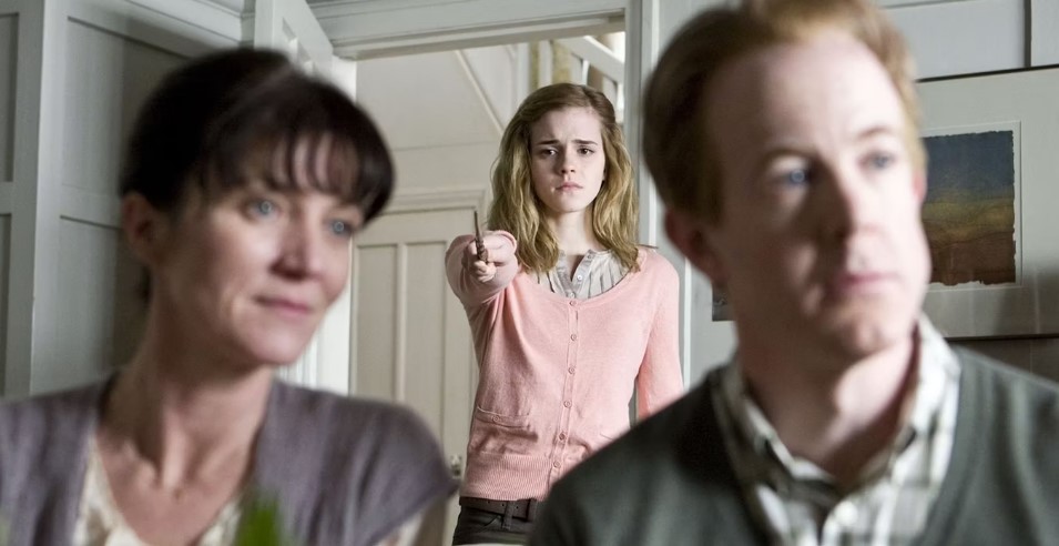 Harry Potter Forgot to Redeem Emma Watson's Darkest Scene as Hermione  Granger Despite J.K. Rowling Assuring