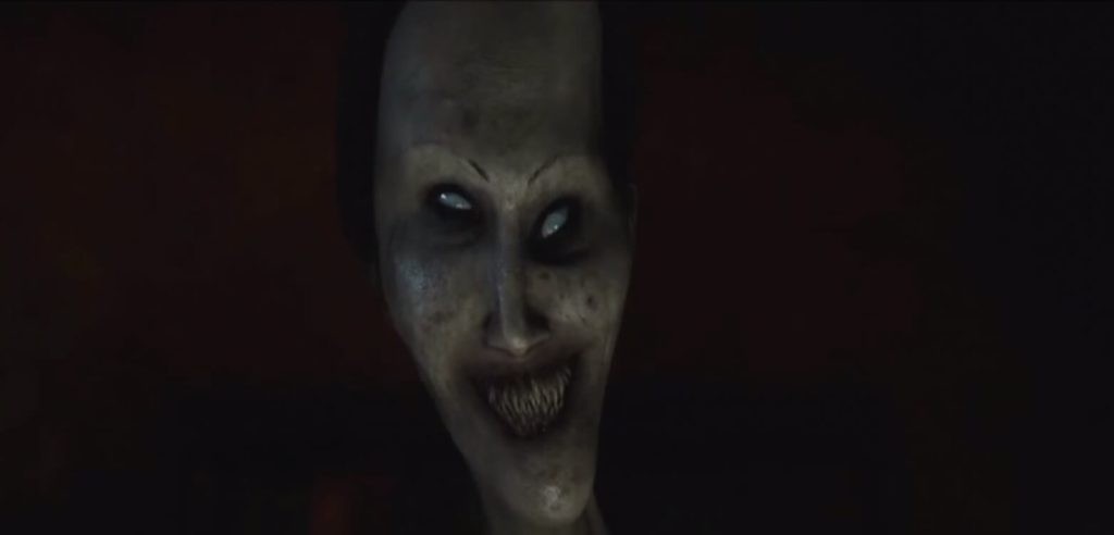 The creepy lady from the painting in a still from IT (2017)
