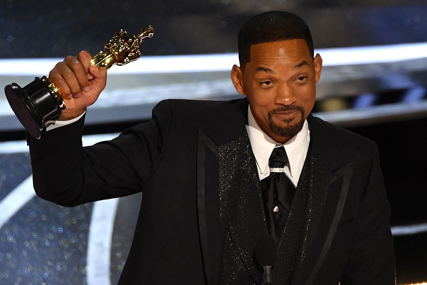 Will Smith holding an Oscar
