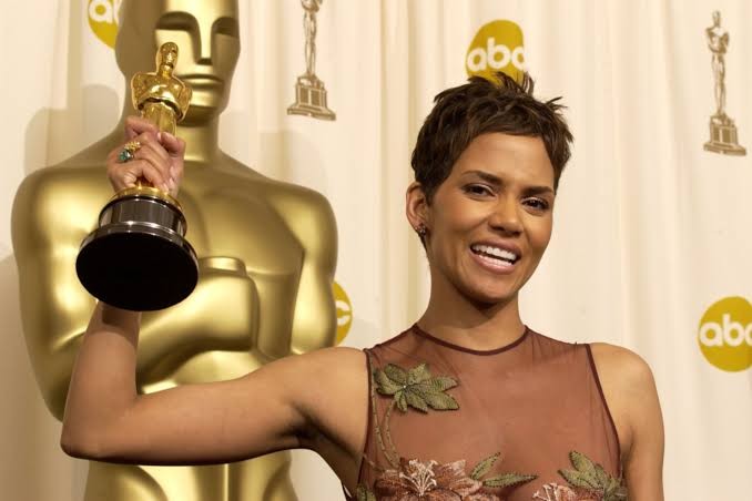 Halle Berry with her Oscar