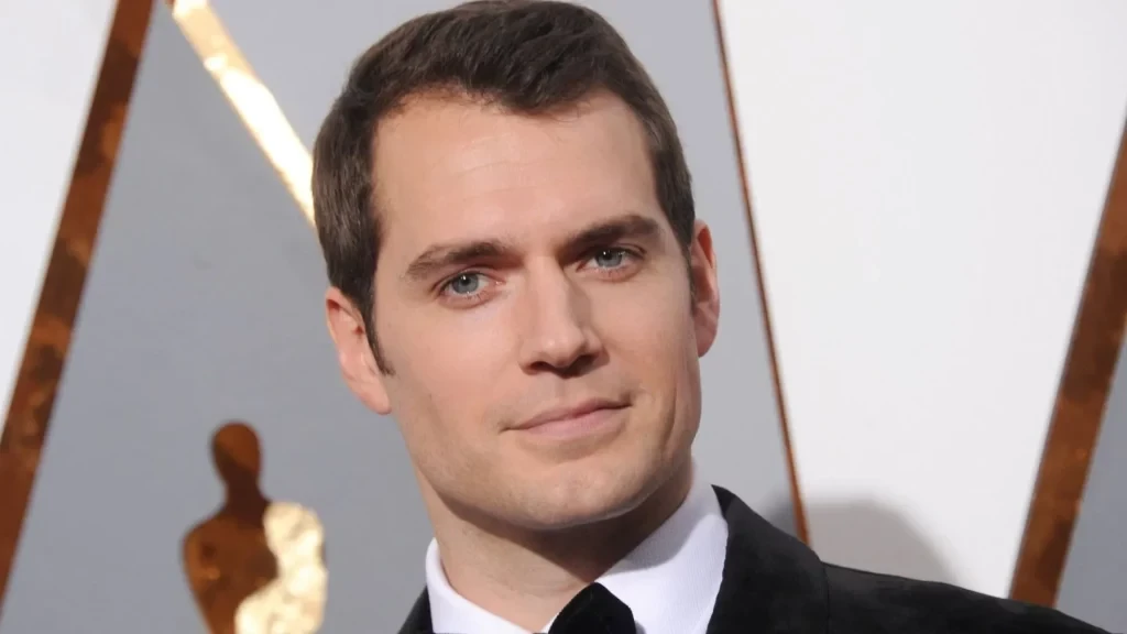 This can stop Henry Cavill from playing James Bond... 