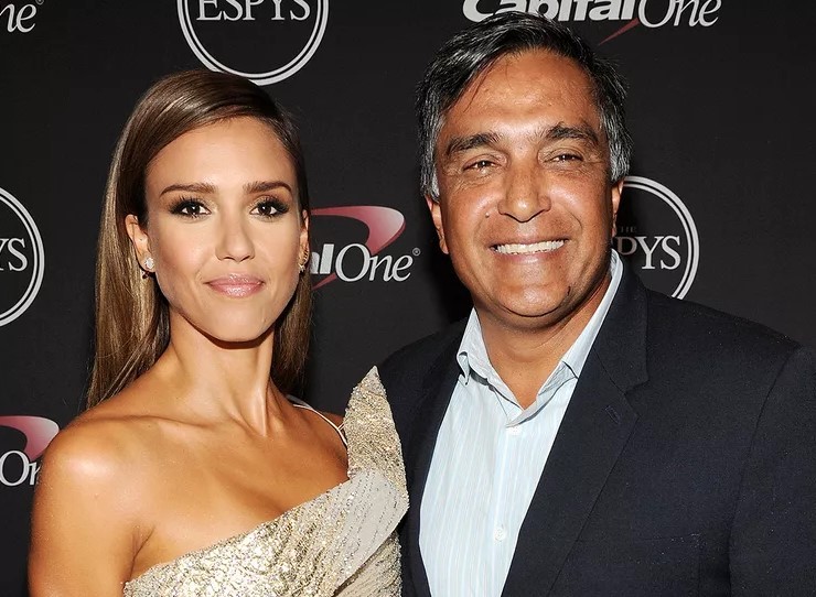 Jessica Alba with her father