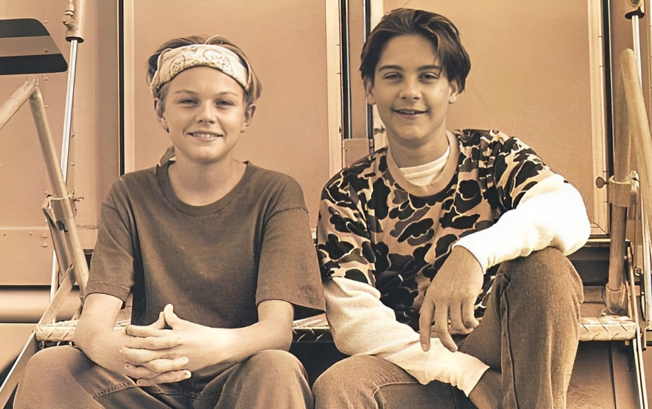 Leonardo DiCaprio and Tobey Maguire in their teenage years
