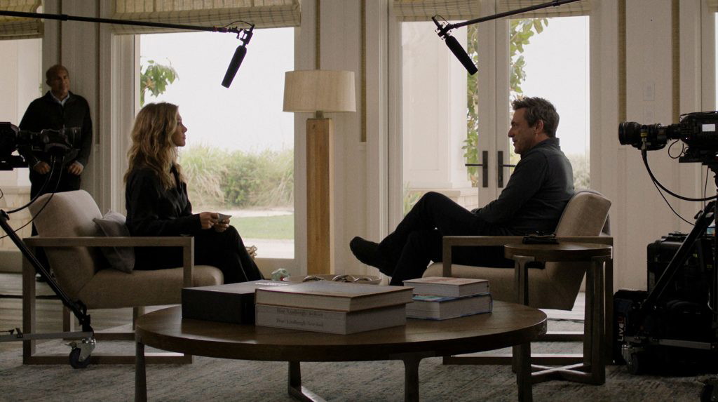 Jennifer Aniston and John Hamm in The Morning Show