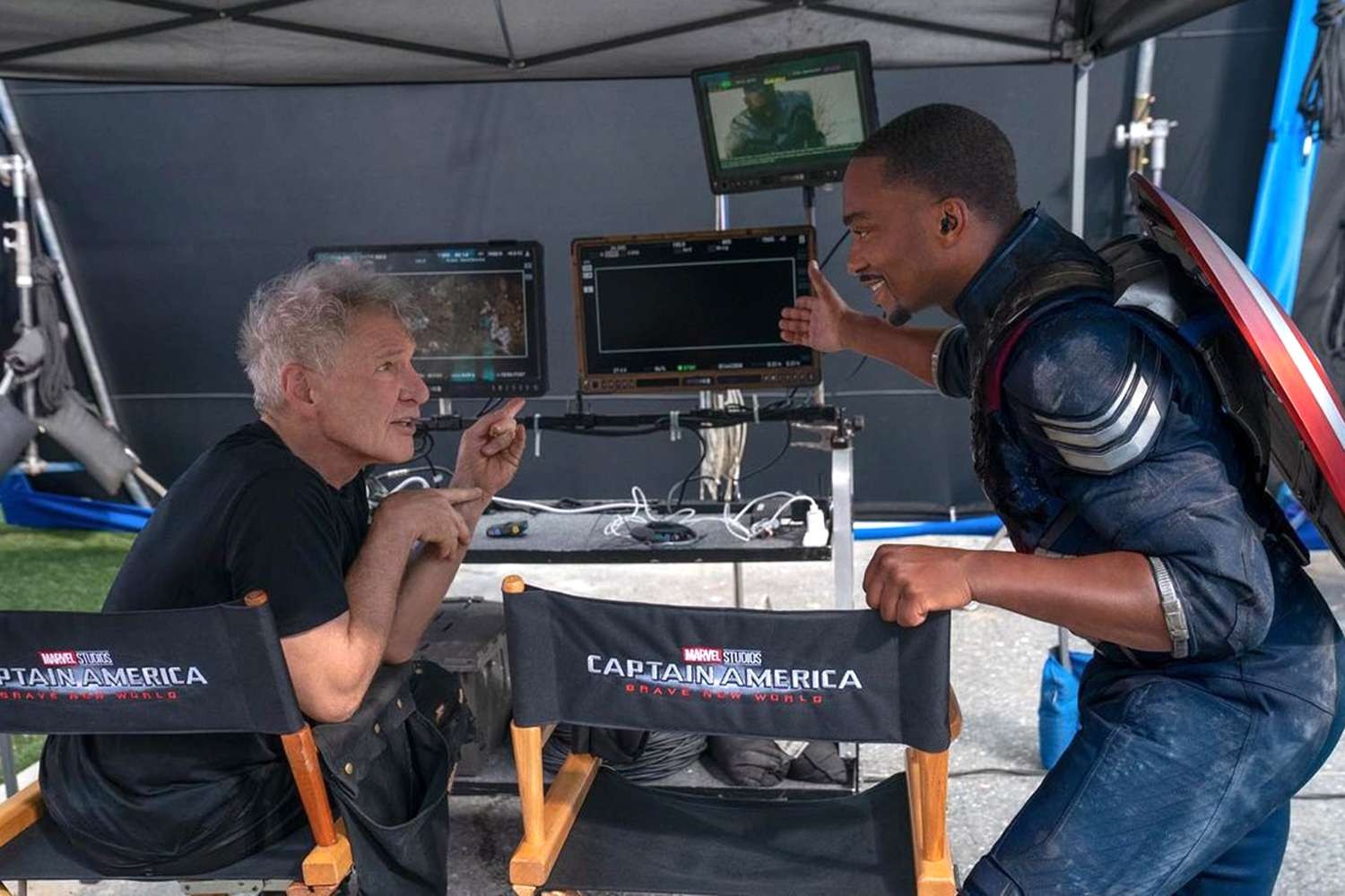 Anthony Mackie and Harrison Ford filming Captain America: Brave New World