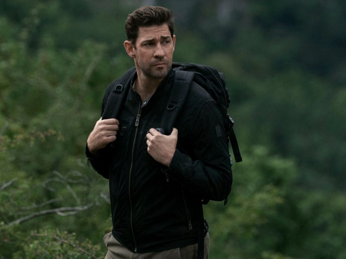 John Krasinski Was Thrown Out of a Black Hawk After Actor Undermined ...