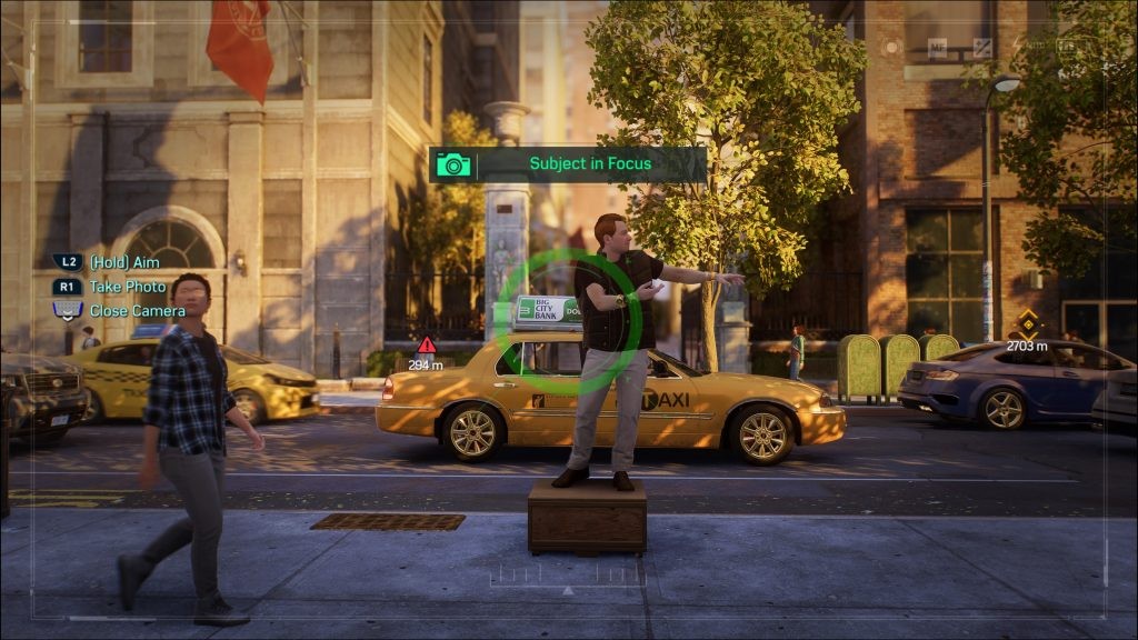 Take a photo of the timekeeper for the Greenwich Photo Ops in <em>Marvel's Spider-Man 2</em>.