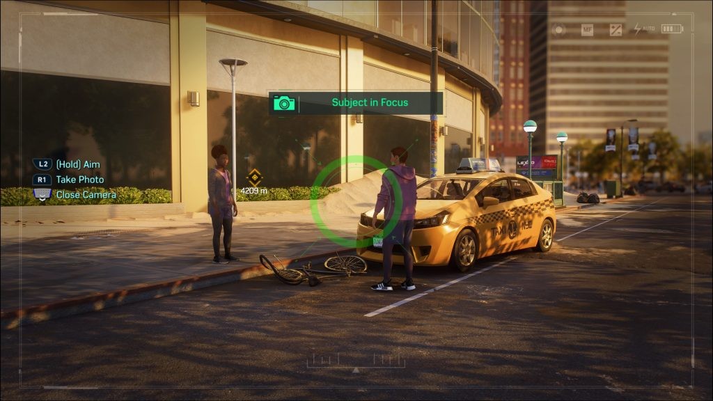 Take a snapshot of the cyclist and taxi driver for the Financial District Photo Ops in <em>Marvel's Spider-Man 2</em>.