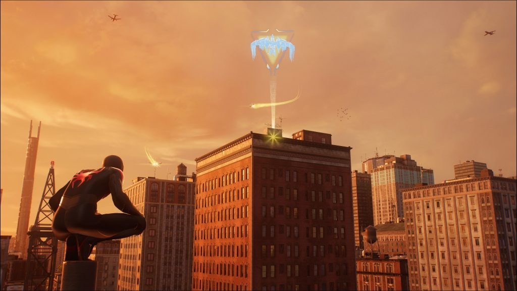 Look for the holographic bird symbol on top of the tall building to find Upper West Side’s Unidentified Targets in <em>Marvel's Spider-Man 2</em>.