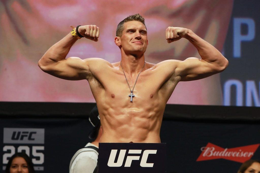 Stephen Thompson during official weigh-ins 