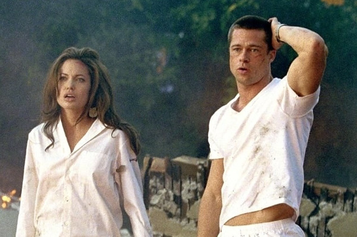 Brad Pitt and Angelina Jolie in a still from Mr. and Mrs. Smith