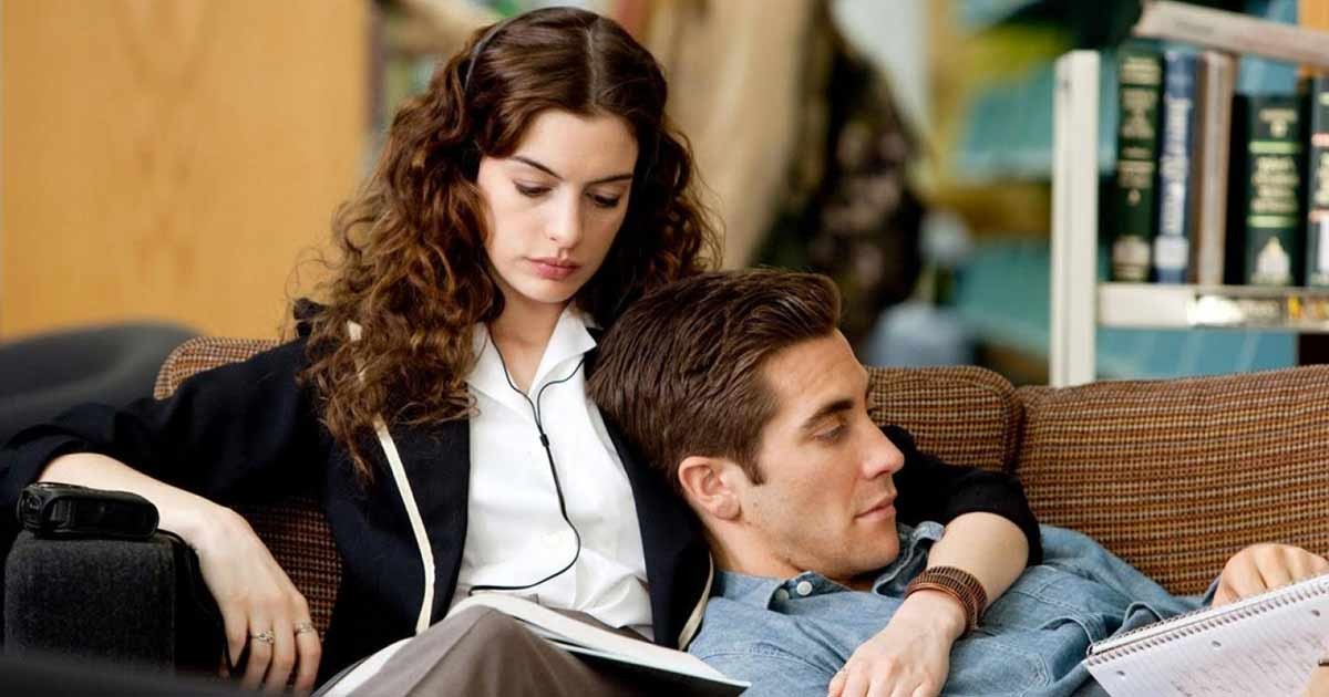 Anne Hathaway and Jake Gyllenhaal relaxing in each other's embrace in this scene 