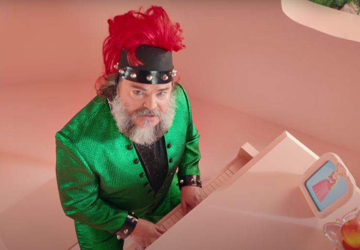 “Another reason the Oscars are a joke” Oscars Snub For Jack Black’s Peaches Causes Massive
