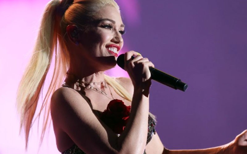 Gwen Stefani singing during one of her performances