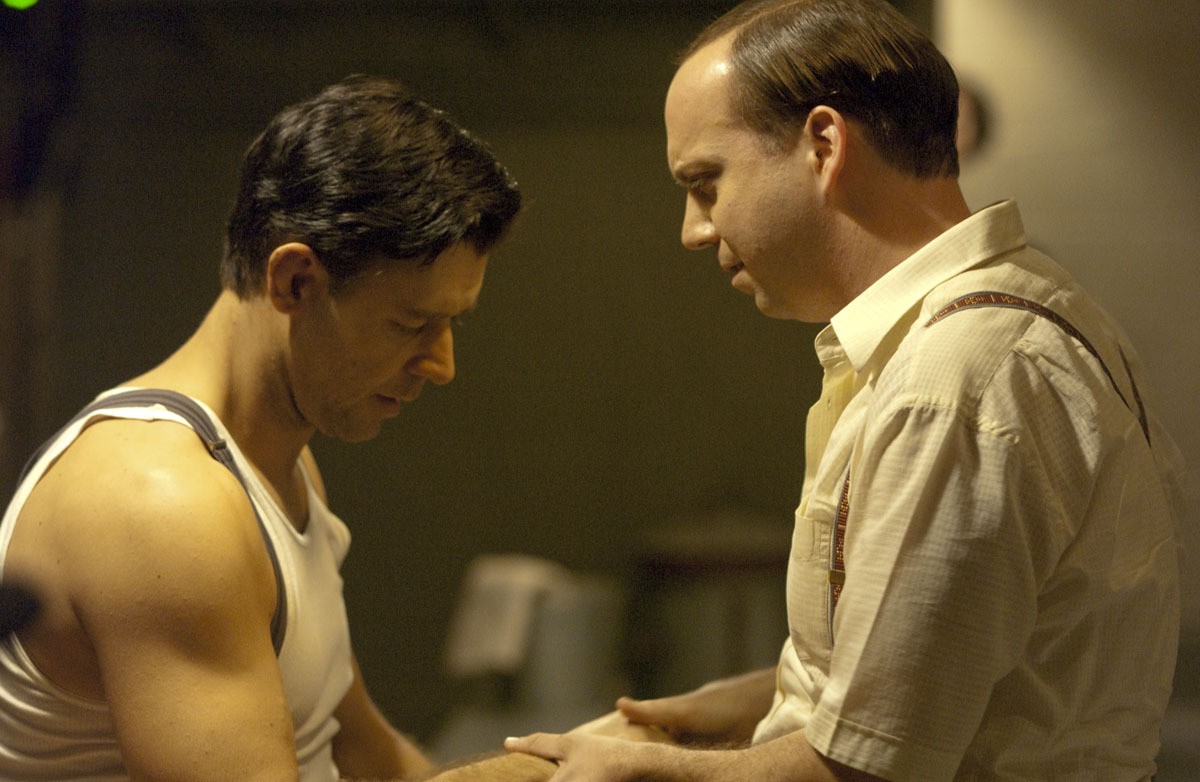 Paul Giamatti earbed a Best Supporting Oscar nominartio for his ole in Russell Crowe's Cinderella Man