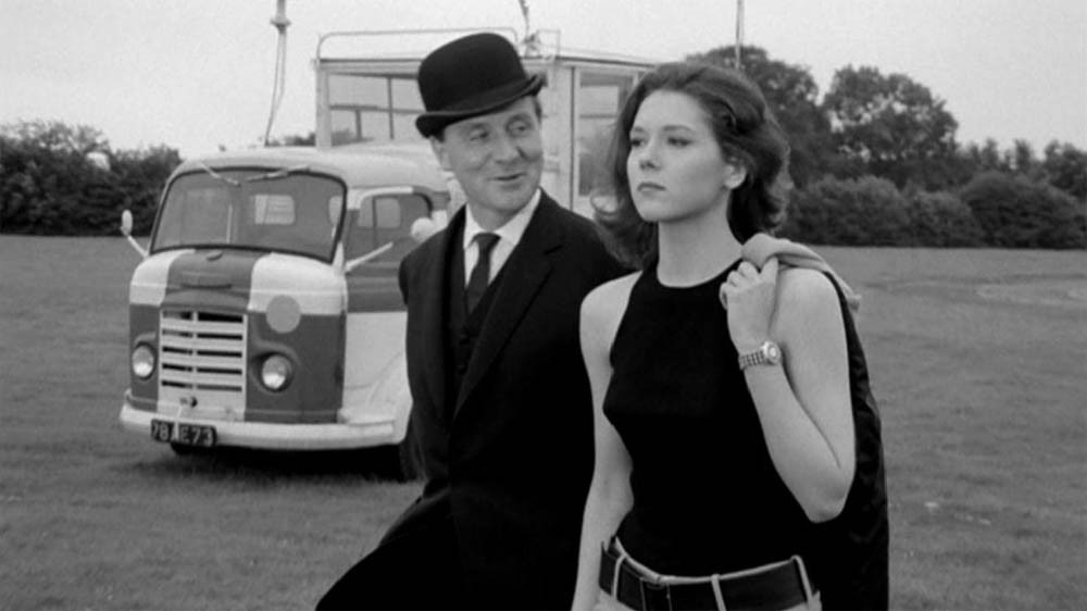 Patrick Macnee and Diana Rigg in The Avengers