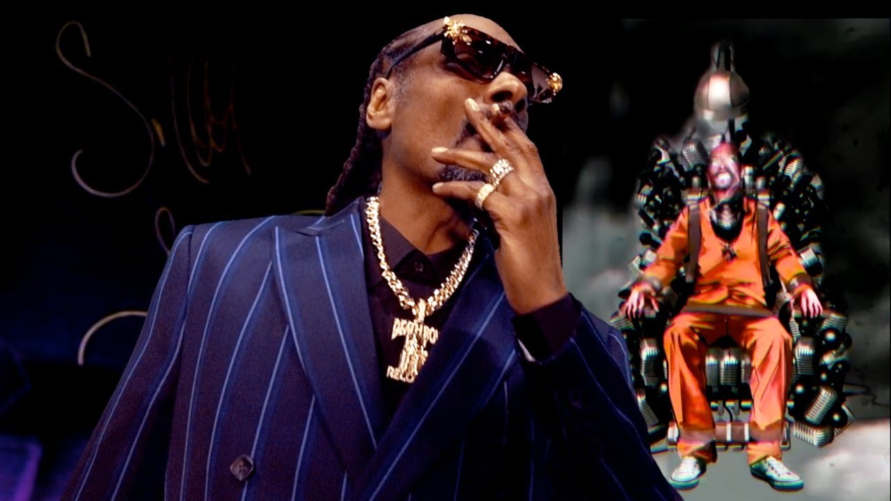 Snoop Dogg in the music video CEO