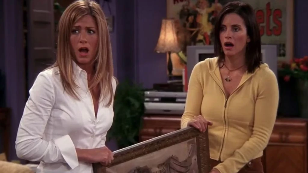 Jennifer Aniston and Courtney Cox in Friends 