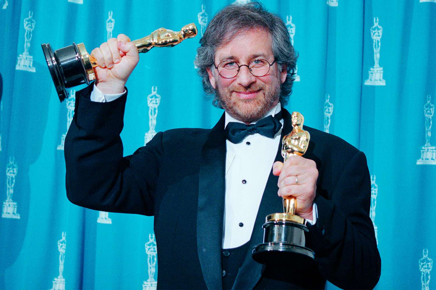 Steven Spielberg with his Oscars 