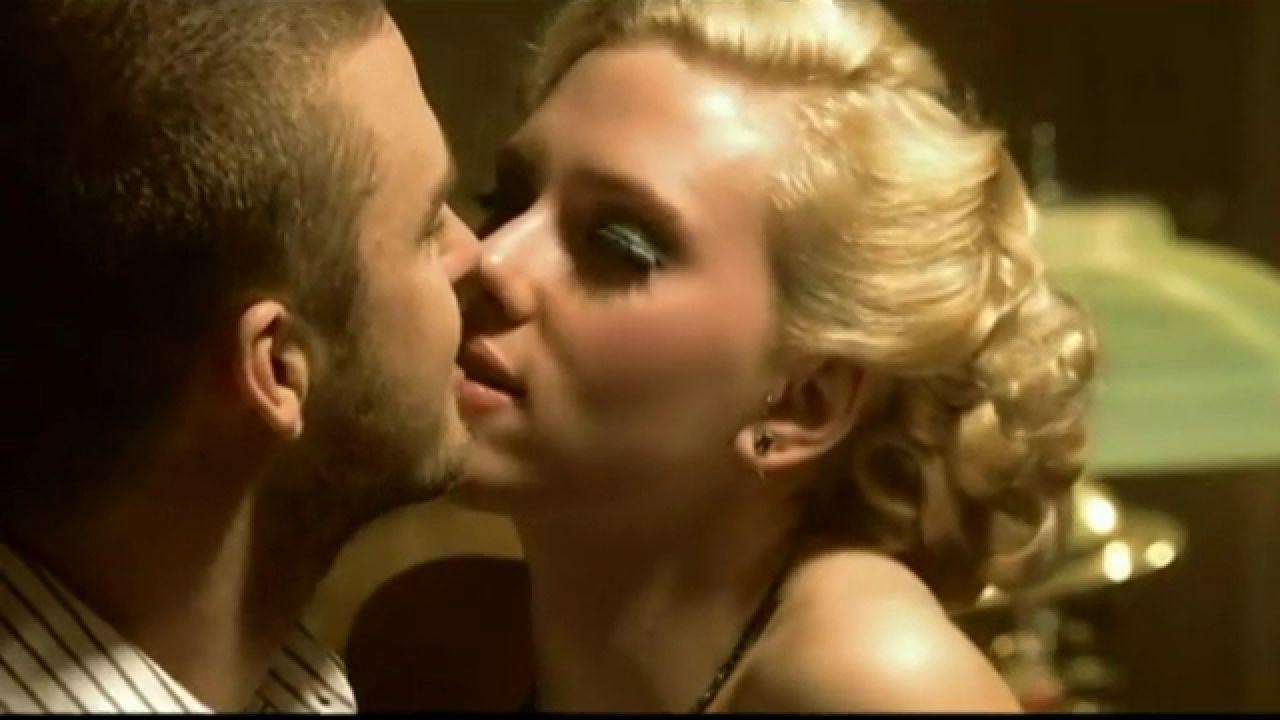 Justin Timberlake What Goes Around Comes Around music video with Scarlett Johansson