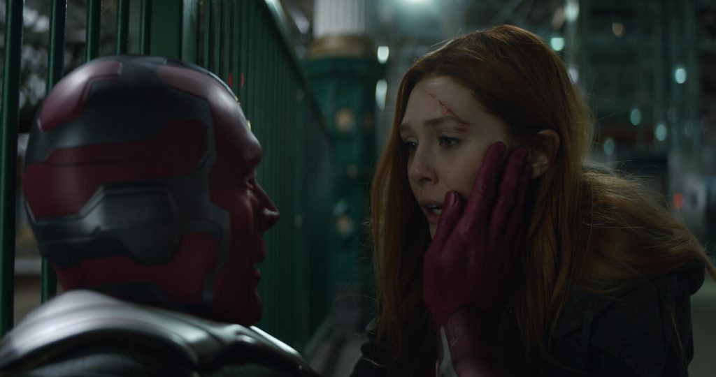 Paul Bettany and Elizabeth Olsen in Avengers: Infinity War (2018)