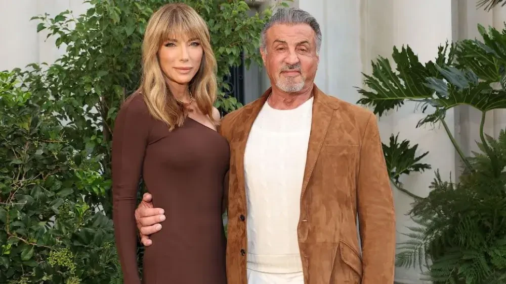 Sylvester Stallone and Jennifer Flavin in The Family Stallone