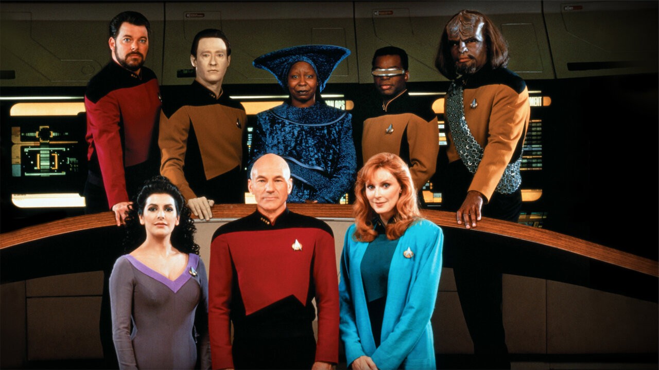 Patrick Stewart and other cast members in Star Trek: The Next Generation | Paramount Pictures
